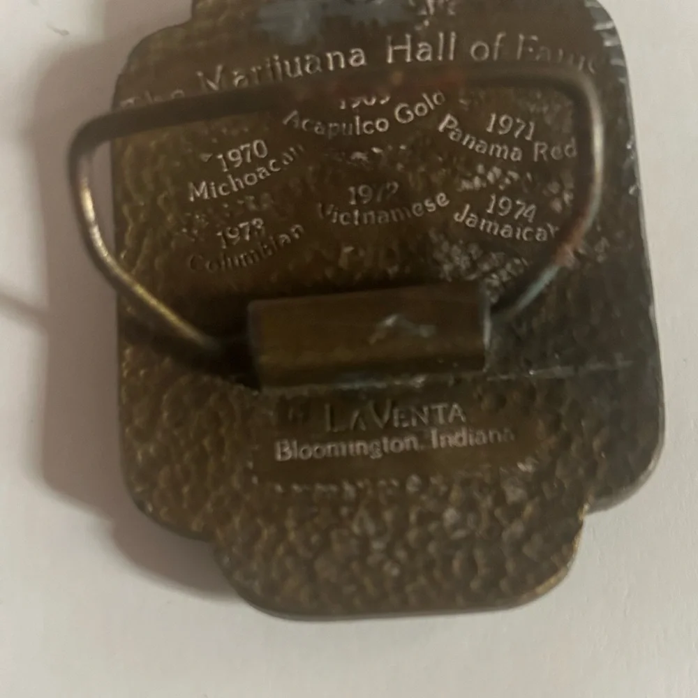 Vintage Engraved Belt Buckle HEAVY BRASS WEED LEAF BUCKLE MARIJUANA HALL OF FAME